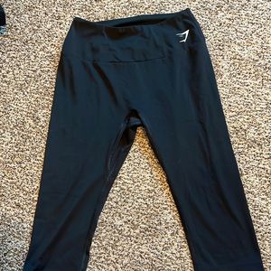 Gym shark capri leggings